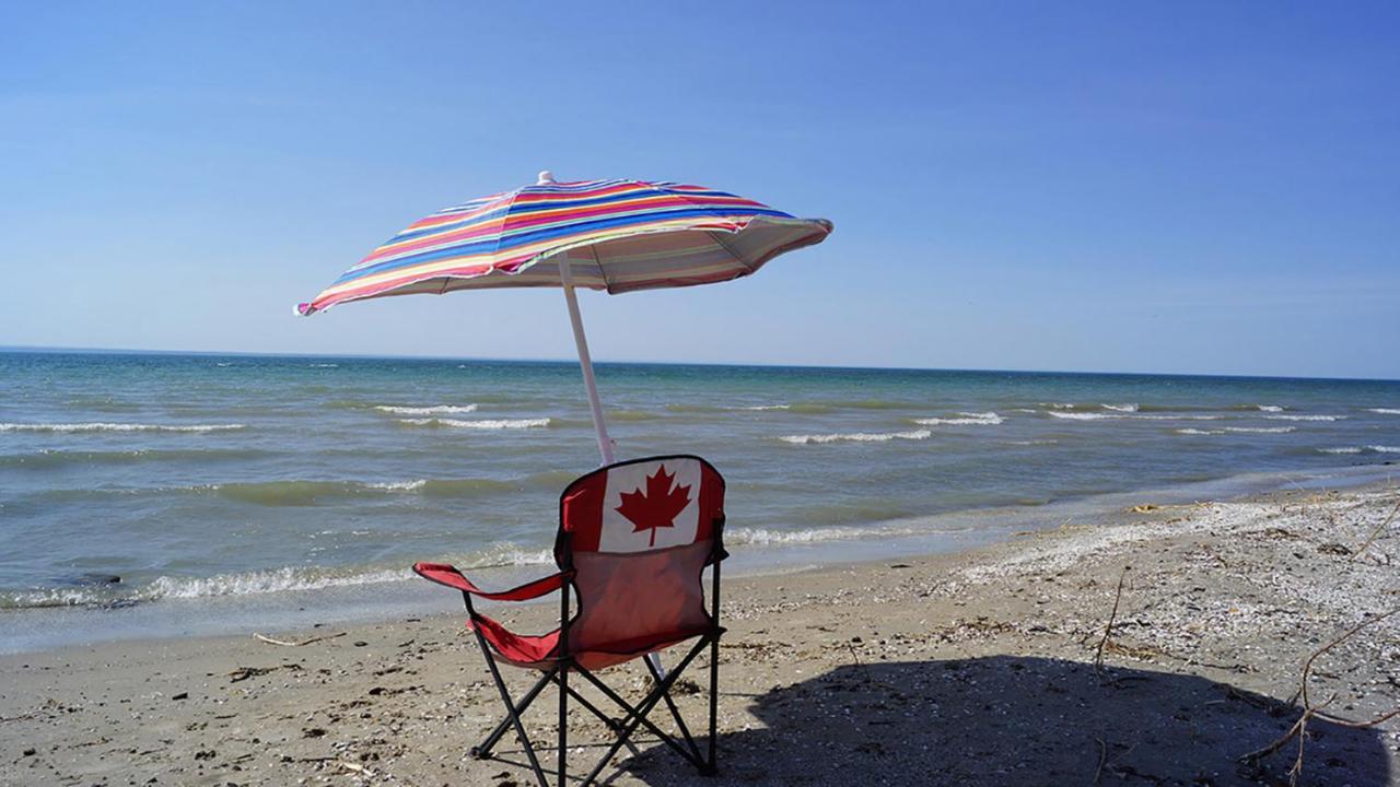 Pelican Guest House. Village Style Living. Spend Vacation Time In Eco Place! Fort Erie Esterno foto